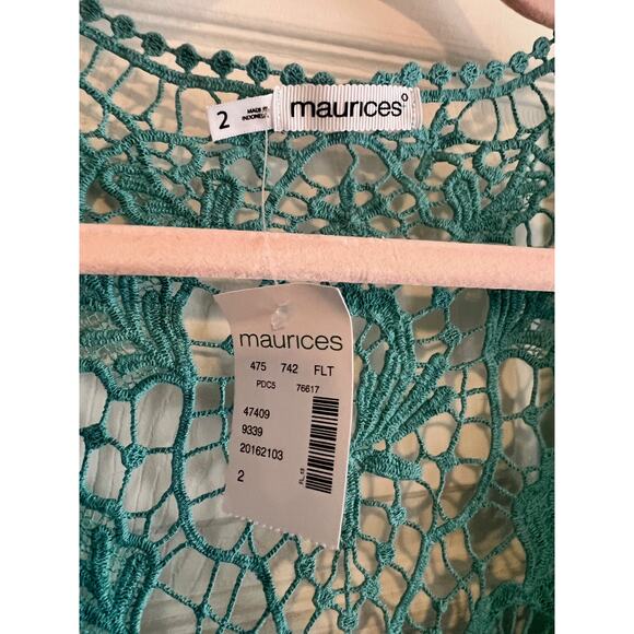 Maurices Plus Sized 3/4 Sleeve Blouse - Picture 4 of 6